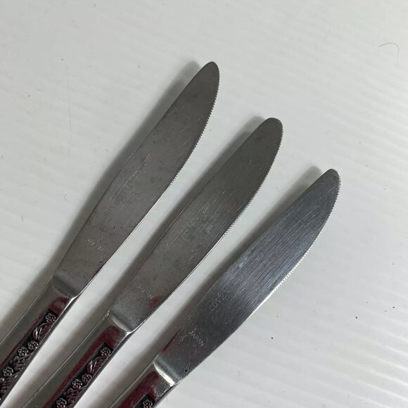 Vintage Coventry Bouquet Stainless Steel Lot of 3 Knives Flatware Japan - Picture 4 of 5
